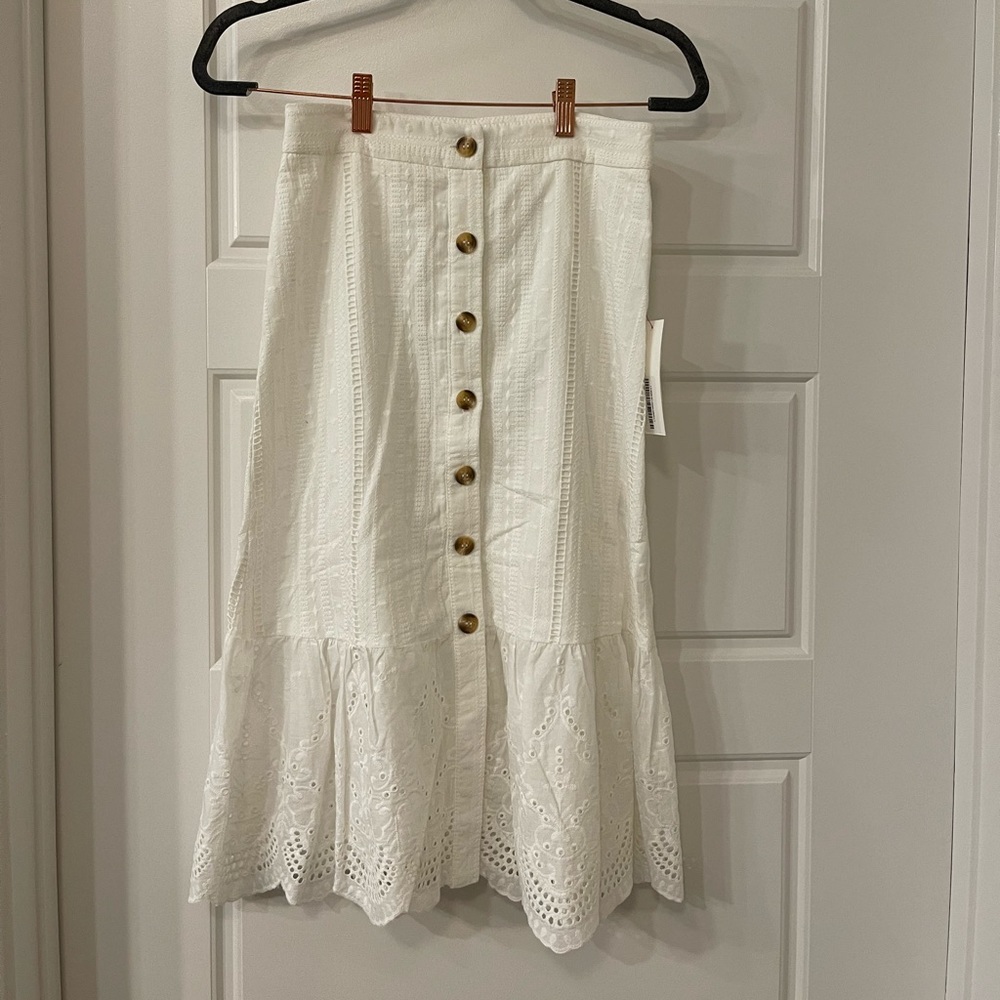 NWT white skirt size small from Red Dress Boutique